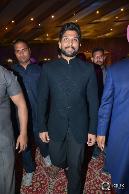 Celebs-at-Syed-Ismail-Ali-Daughter-Wedding